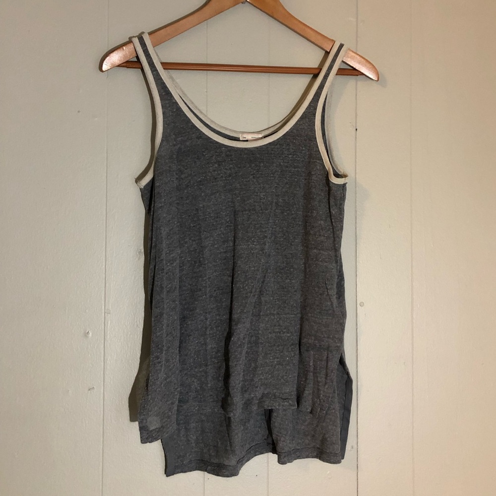 Cute Gap gray scoop neck tank